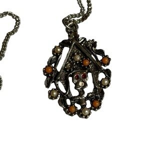 Vintage Dog House Pendant Silver-tone Metal Faux Seed Pearl Necklace